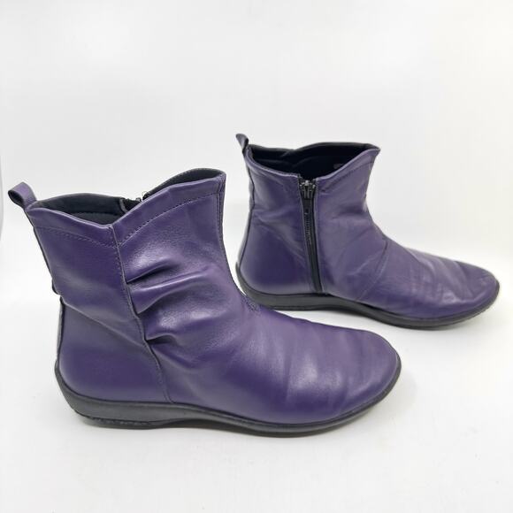 SOLE TERRA 'Lark Boot 2' Eggplant Purple Leather Ankle Boots - Picture 2 of 10